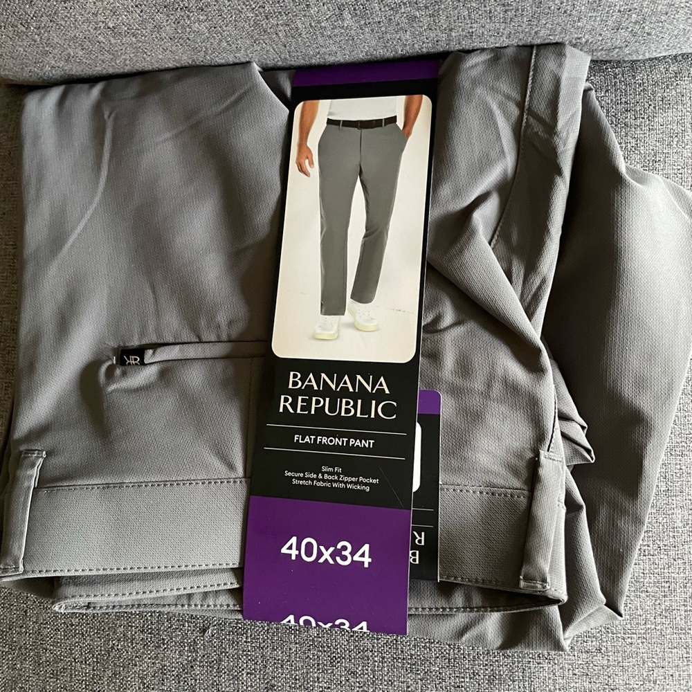 New Banana Republic Charcoal Flat Front pants